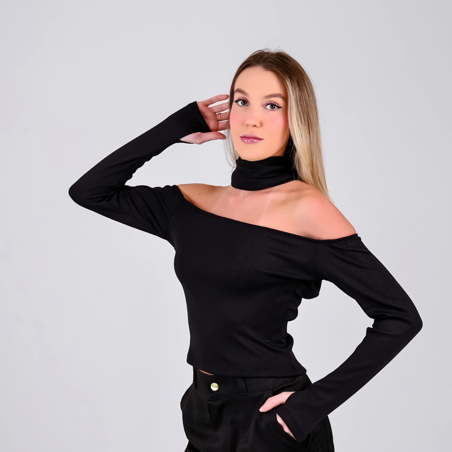 BLUSA HERA PRETA